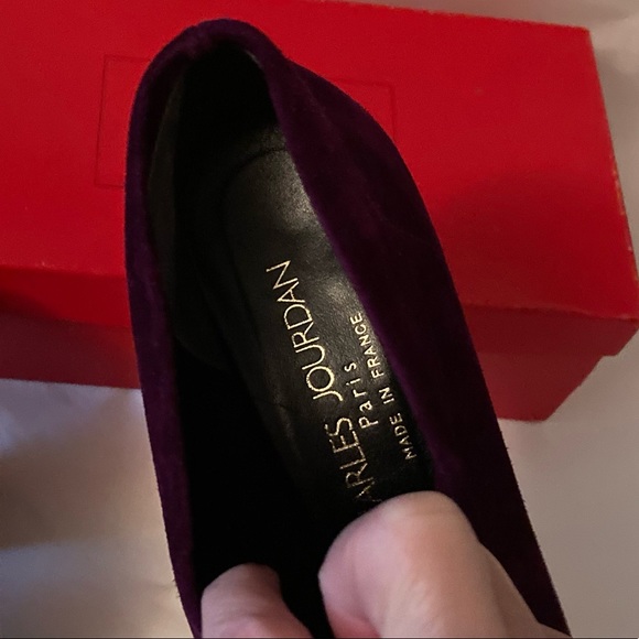 🏆HOST PICK Vintage Charles Jourdan Suede Booties NIB - Picture 6 of 13
